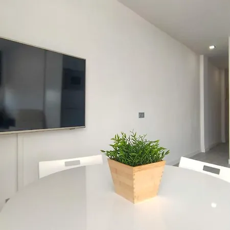Canarian - Yumbo Luxury Apartamento *